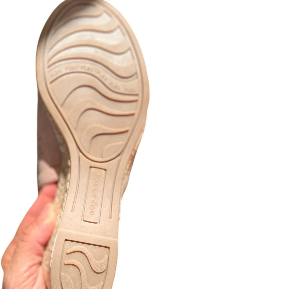 Easy Street Stacy Blush Pink Linen Perforated Wedge Sandals‎ Womens 6.5 W Wide
